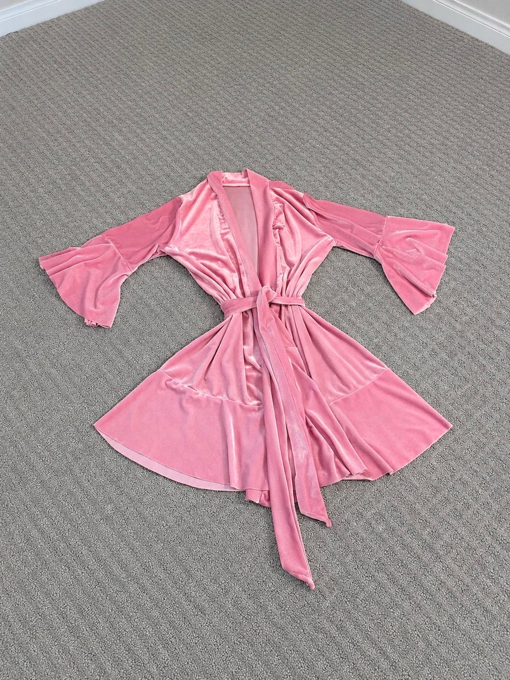 Women’s Pink Velour Robe